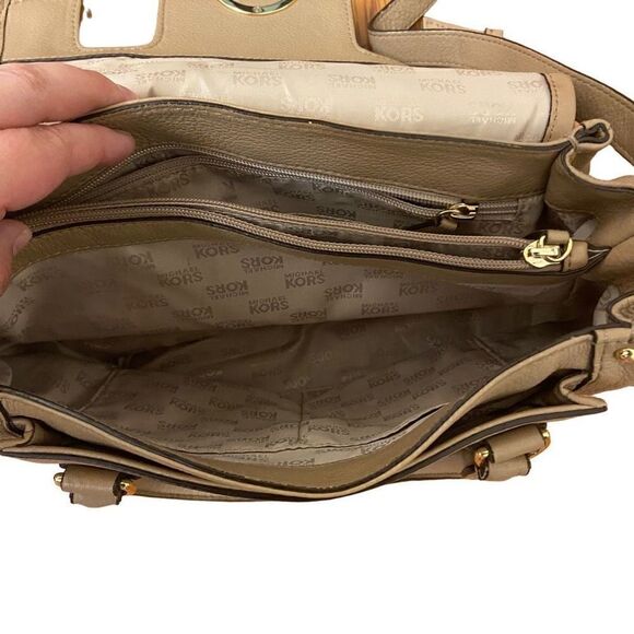 Michael Kors Margo Tan Pebbled Leather Bag with Removable Crossbody Strap - Picture 5 of 6